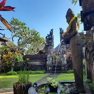 sahadewa-house.ubudhotelsnow.com/